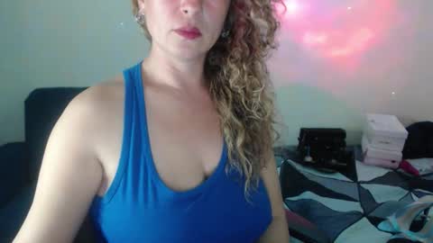 sacrletardiente online show from May 18, 2:28 pm