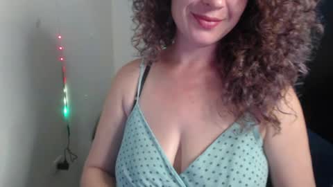 sacrletardiente online show from August 15, 2:04 am