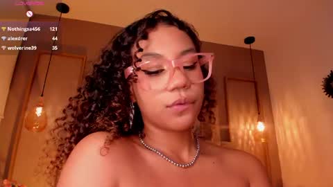 Sophie online show from August 6, 10:36 am