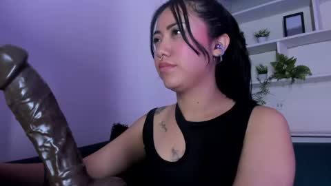 Cami online show from August 5, 2:15 pm