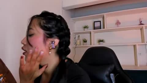 Cami online show from August 12, 4:42 pm