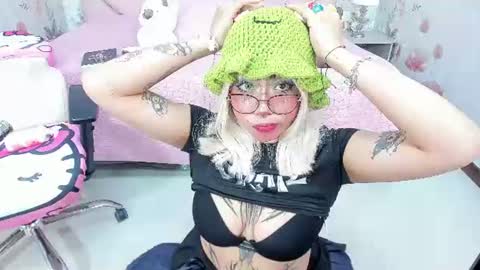 SafiroAgataaa online show from August 13, 4:59 am