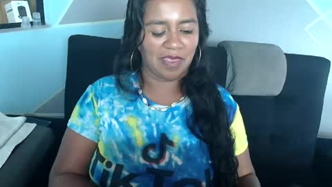 saggil_0385 online show from August 6, 5:23 pm