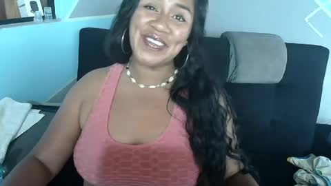 saggil_0385 online show from August 6, 8:41 pm