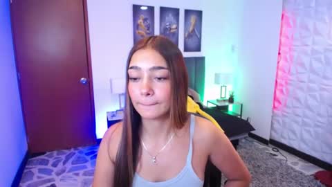 Hailey jonnes online show from August 4, 10:29 pm