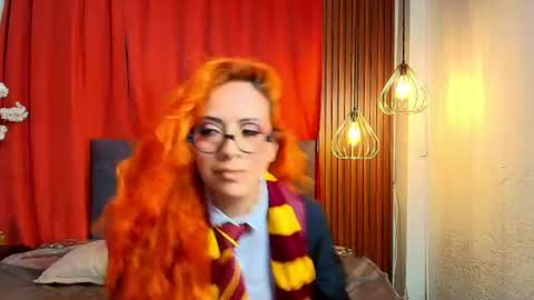 SARA online show from September 4, 2:32 pm