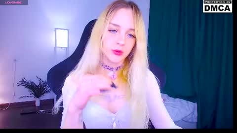 Sofia online show from June 25, 1:08 am