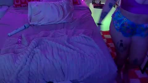 sailorrose8 online show from July 15, 6:58 am