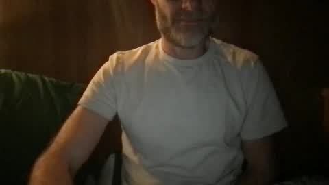 saint009 online show from April 29, 8:55 pm