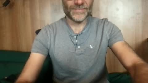 saint009 online show from May 9, 11:23 am