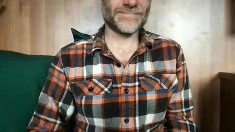 saint009 online show from May 18, 9:43 am
