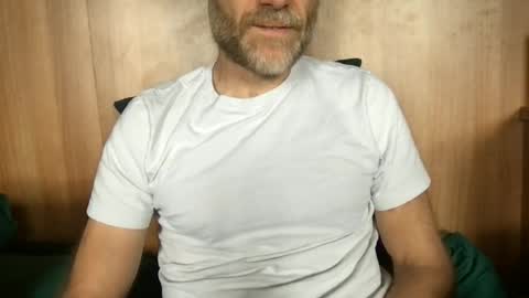saint009 online show from June 20, 10:26 am
