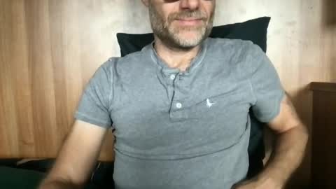 saint009 online show from June 27, 9:12 am