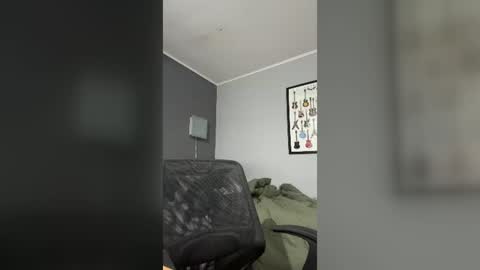 saint_nott online show from August 10, 2:57 am