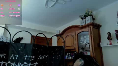    online show from July 24, 9:51 pm