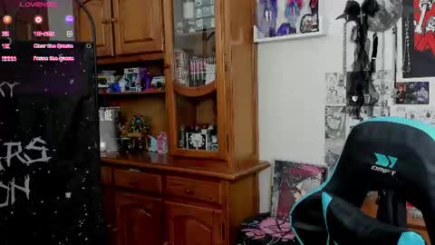    online show from August 1, 10:16 pm