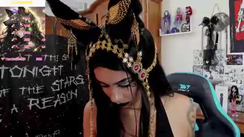    online show from August 2, 3:19 pm