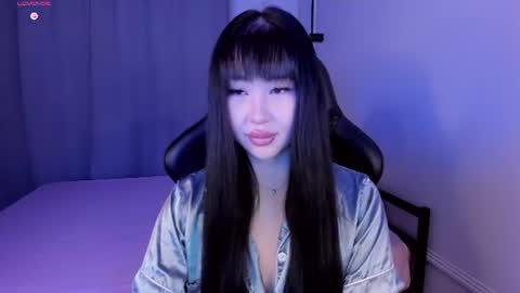 Yuki online show from August 14, 5:49 pm