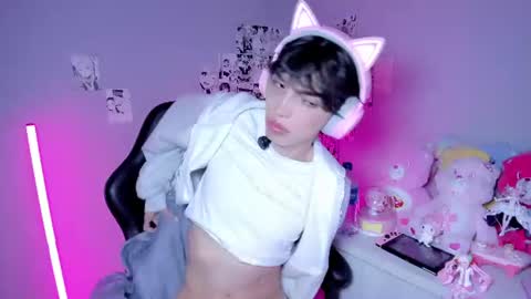 Kitty     online show from July 30, 5:26 am