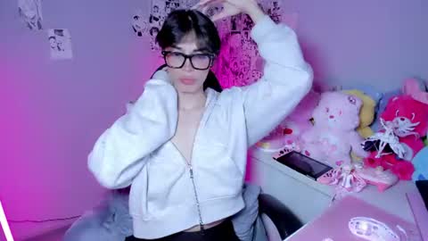 Kitty     online show from August 13, 11:41 pm