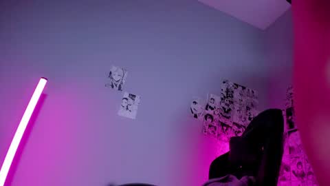 Kitty     online show from August 15, 1:09 am