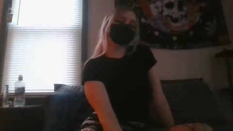 Salem Veil online show from March 2, 11:12 pm