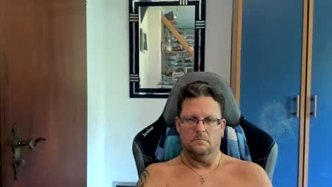salichris online show from July 12, 8:42 am