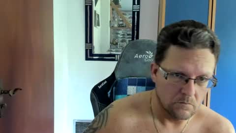salichris online show from July 12, 11:27 am