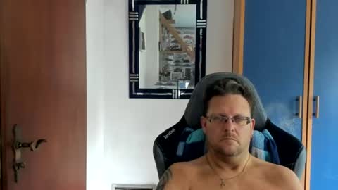 salichris online show from July 18, 12:50 pm