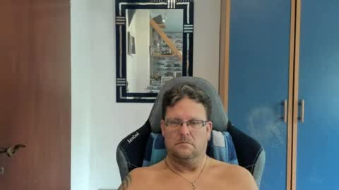 salichris online show from July 26, 8:08 am