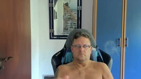 salichris online show from July 29, 9:27 am