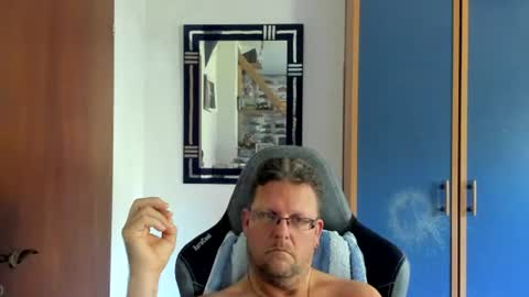salichris online show from August 15, 10:30 am