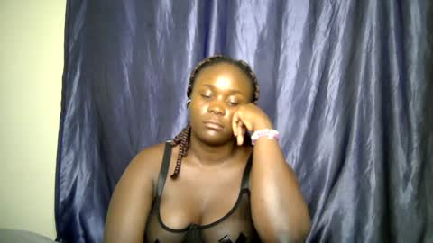 sally_bee1 online show from August 12, 4:59 am