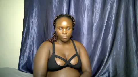 sally_bee1 online show from August 13, 2:58 am