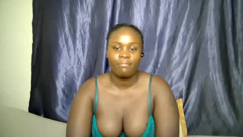 sally_bee1 online show from August 14, 6:50 am