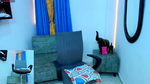 sally_ricci online show from August 8, 3:34 pm