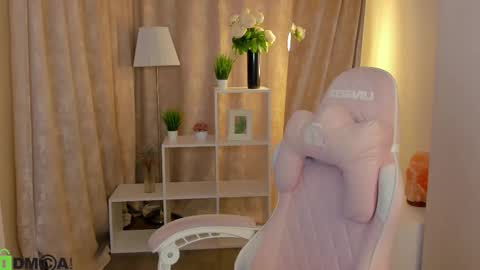 Sally online show from March 6, 1:41 pm
