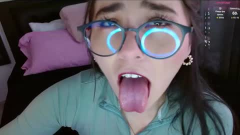 salma_tori online show from August 14, 6:33 pm