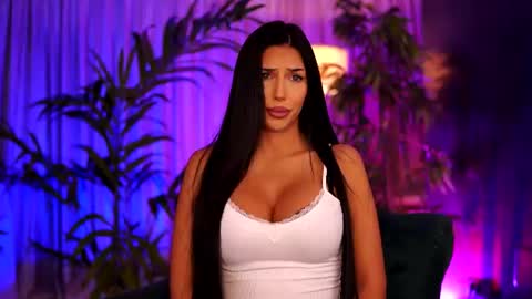 Salma Jade online show from August 12, 6:10 pm