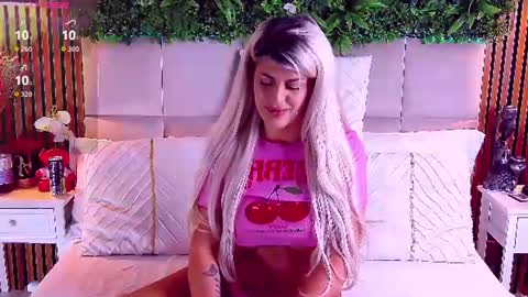 SalmaRoze online show from August 15, 8:07 am