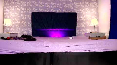 salome_simonz online show from August 11, 10:23 pm