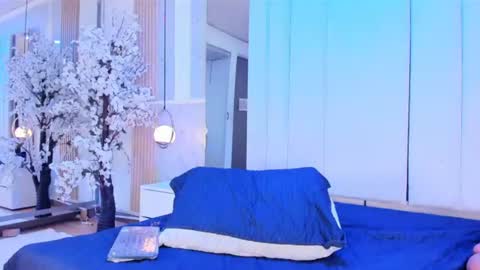  Salome benz online show from August 8, 12:00 am