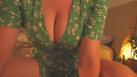 Bella-  online show from August 6, 5:23 pm