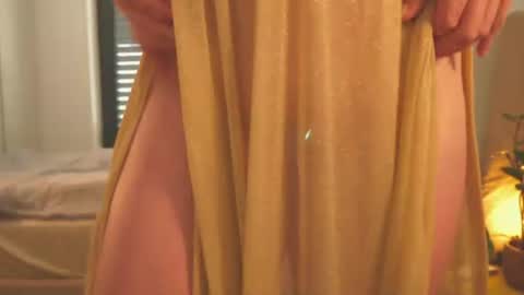 Bella-  online show from August 7, 1:33 pm
