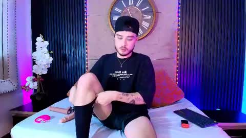 Salvatore online show from August 6, 10:53 pm