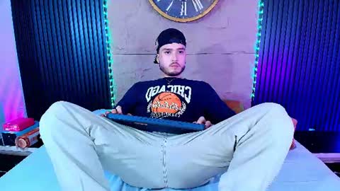  Salvatore online show from August 8, 4:34 am