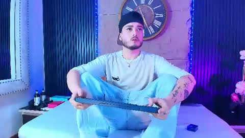  Salvatore online show from August 11, 10:01 pm