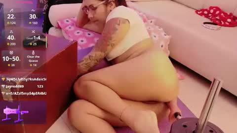 saly_moon1 online show from August 5, 3:15 am