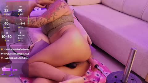 saly_moon1 online show from August 8, 3:17 am