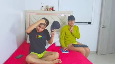 sam_tnt9 online show from June 30, 6:25 am